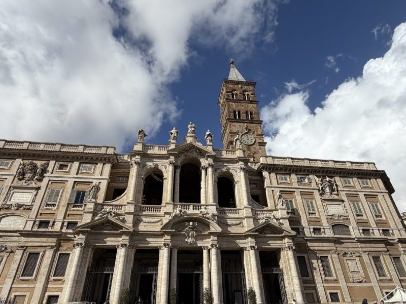Basilica Papale di Santa Maria Maggiore a Roma: storia, posizione, cappelle, reliquie, presepe e&nbsp;sepolture
